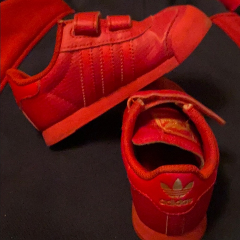 Addidas kids 7c